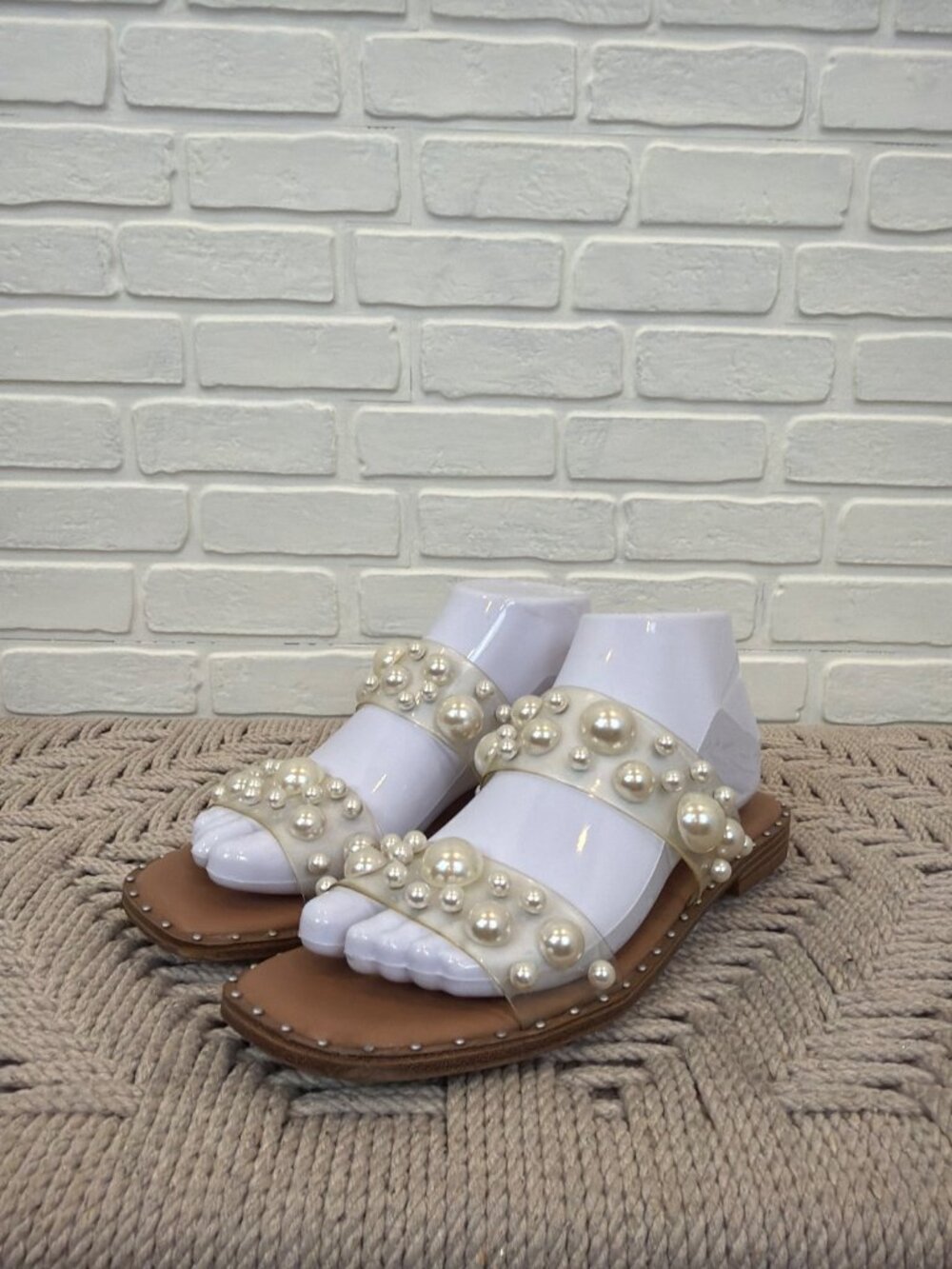 Steve Madden Pleez Pearl Embellished Slide Sandals Clear Size 8
